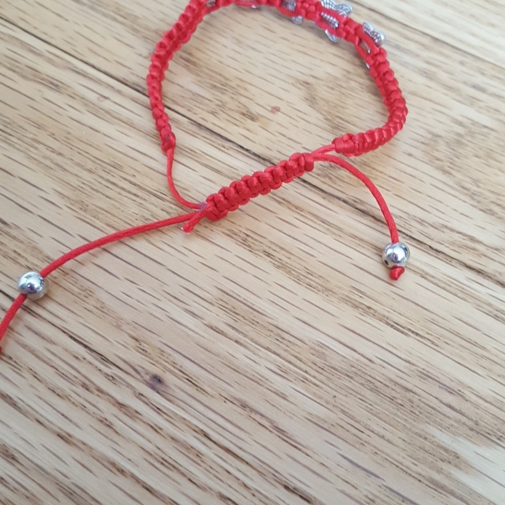 4 Bracelets - Picture 4 of 5